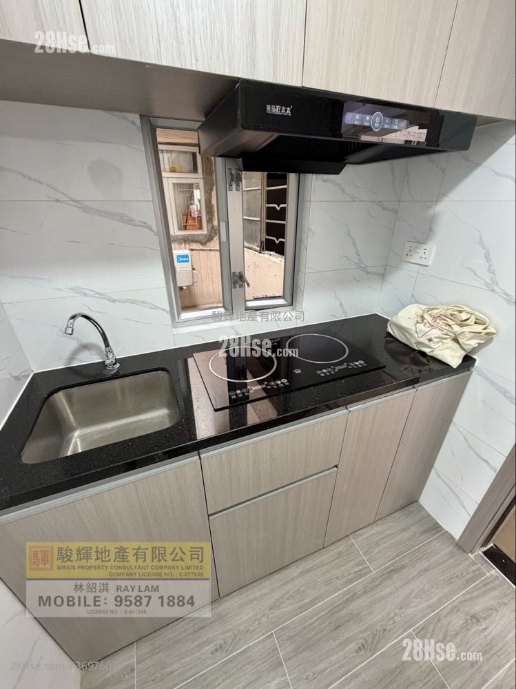 Peony House Sell 3 Bedrooms , 1 Bathroom 395 ft²