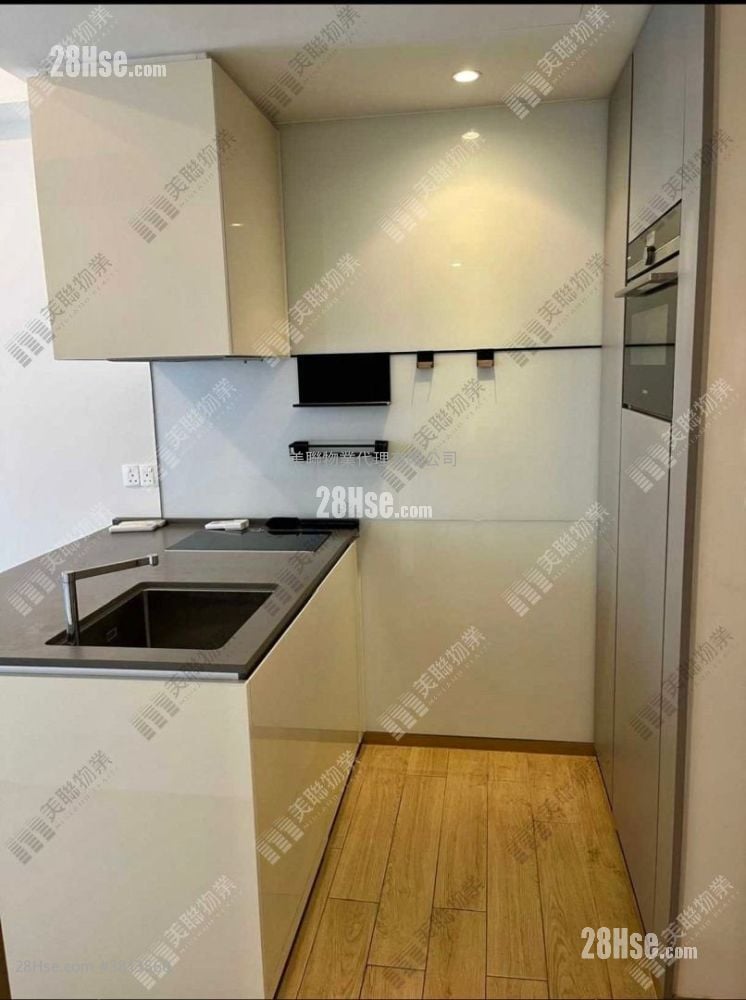 LP6 售盘 1 房 , 1 浴室 305 平方尺