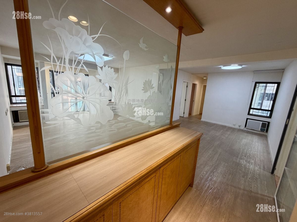 碧华花园 售盘 3 房 , 3 浴室 1,211 平方尺