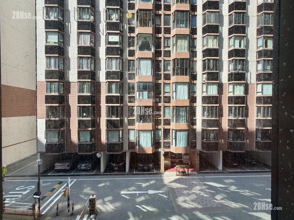 碧华花园 售盘 3 房 , 3 浴室 1,211 平方尺