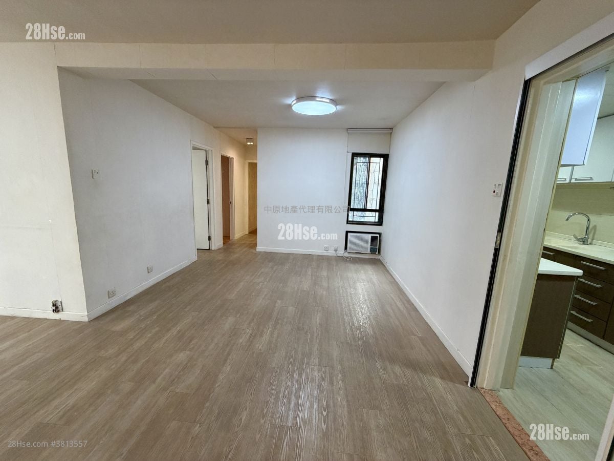 碧华花园 售盘 3 房 , 3 浴室 1,211 平方尺