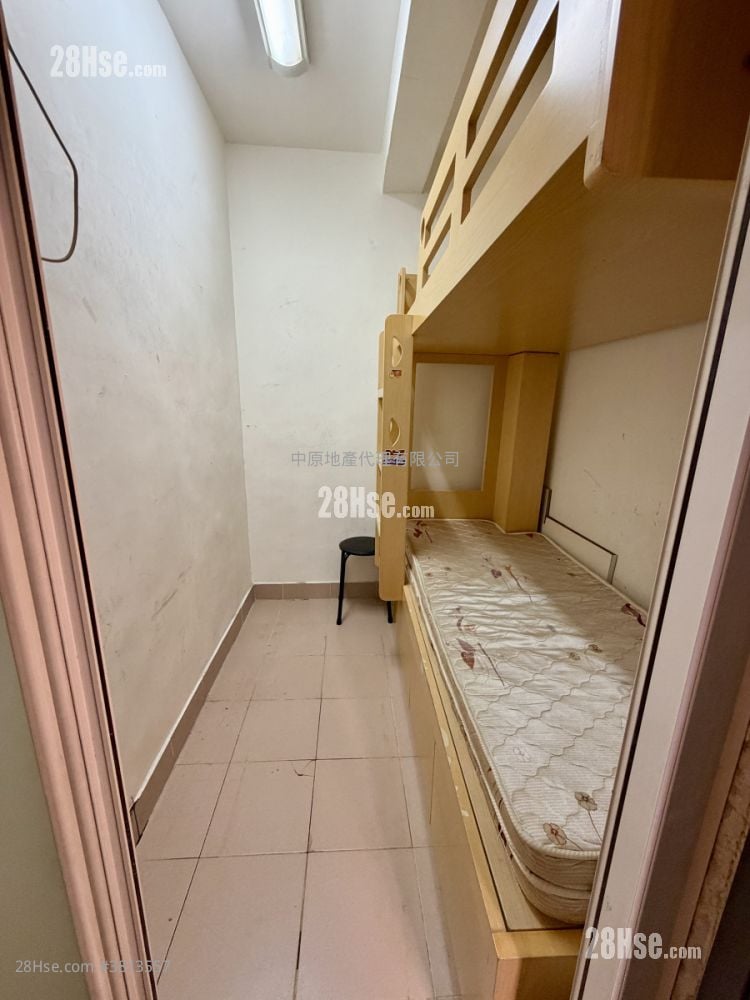 碧华花园 售盘 3 房 , 3 浴室 1,211 平方尺