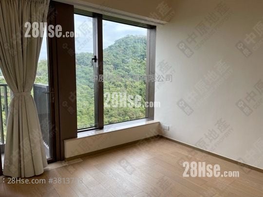 Island Garden Sell 4 Bedrooms , 3 Bathrooms 1,175 ft²