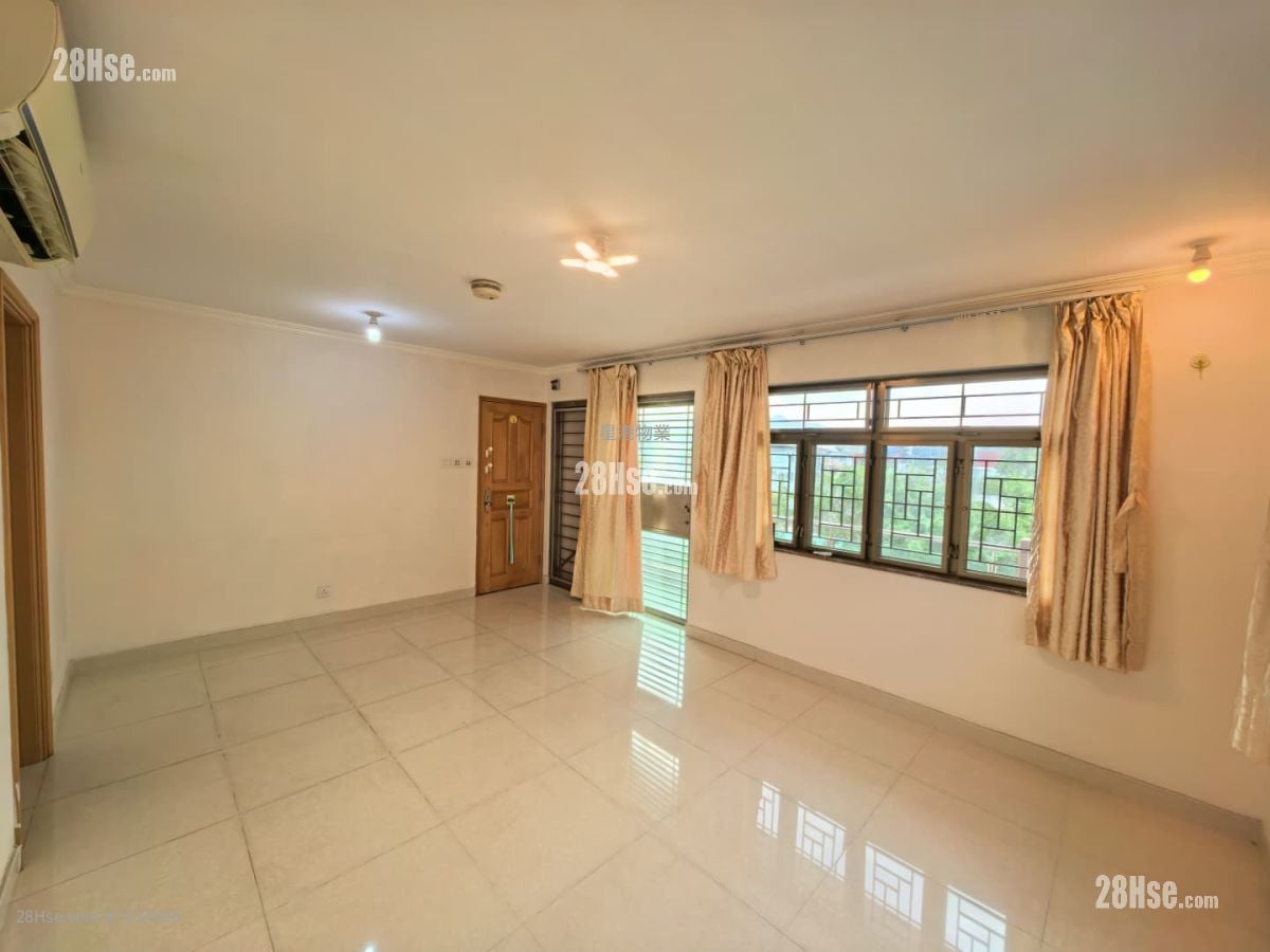 Village Rental 3 Bedrooms , 1 Bathroom 680 ft²