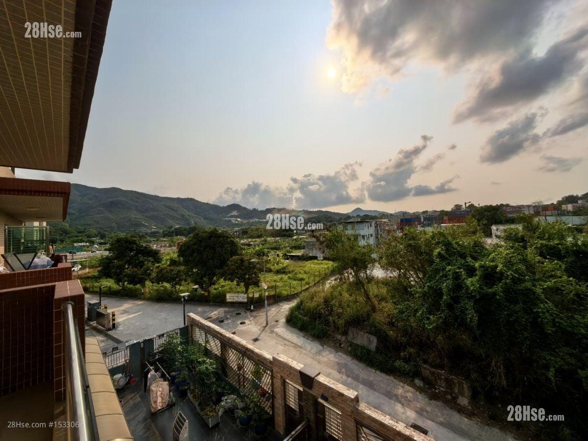 Village Rental 3 Bedrooms , 1 Bathroom 680 ft²