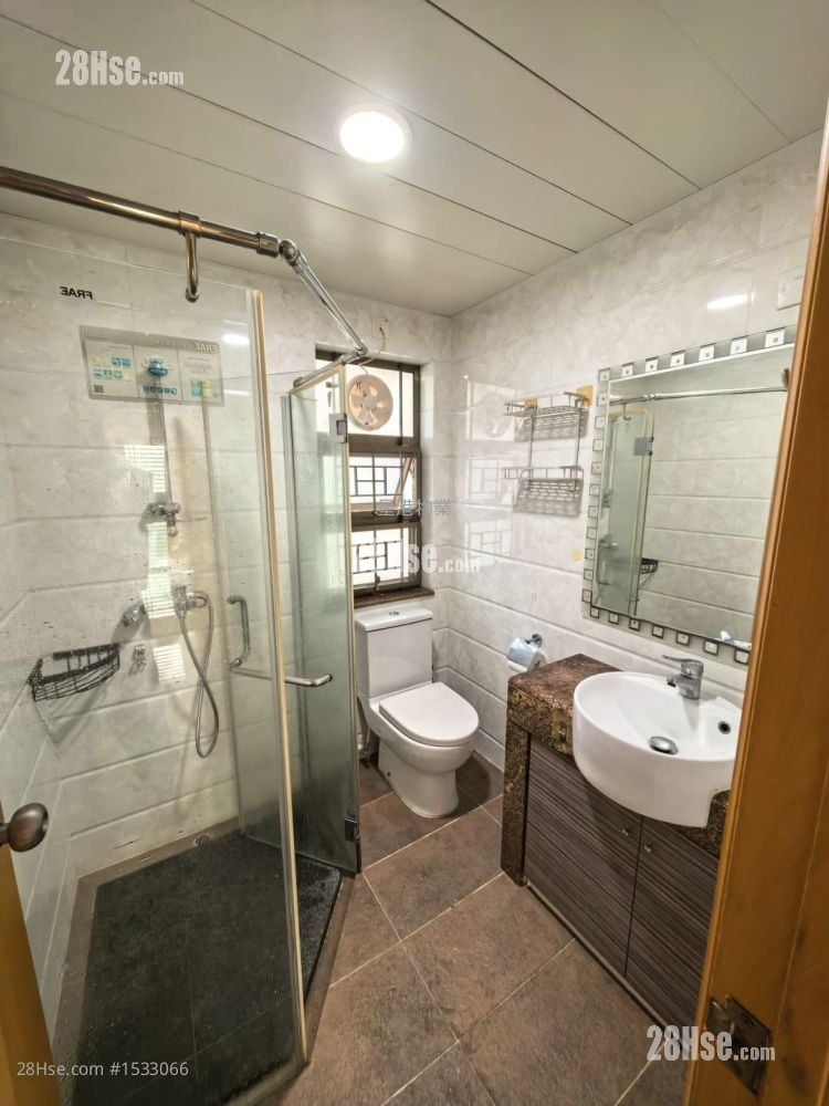 Village Rental 3 Bedrooms , 1 Bathroom 680 ft²