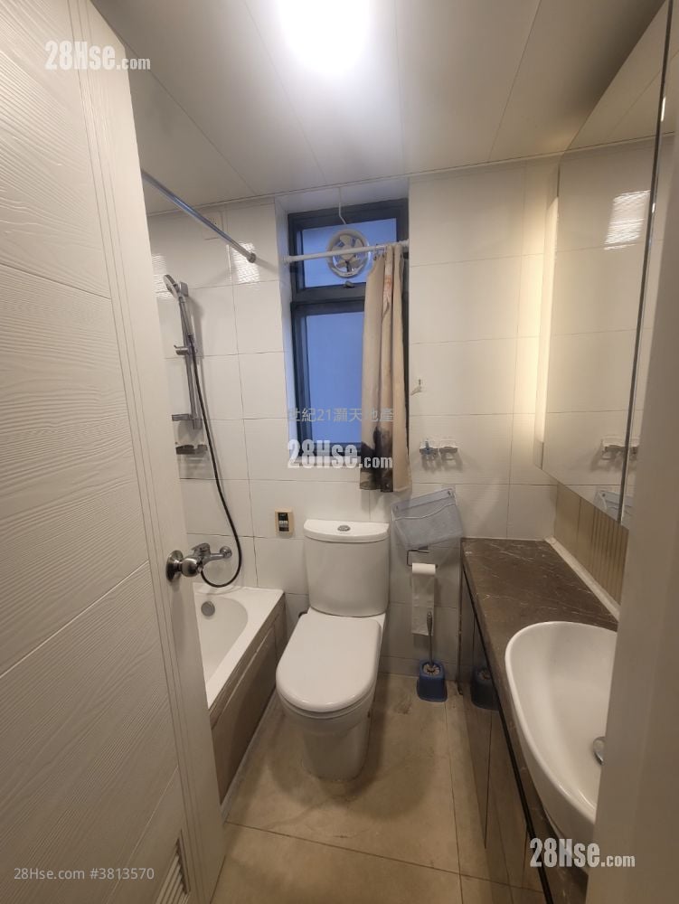 Mont Vert Rental Studio , 1 Bathroom 195 ft²