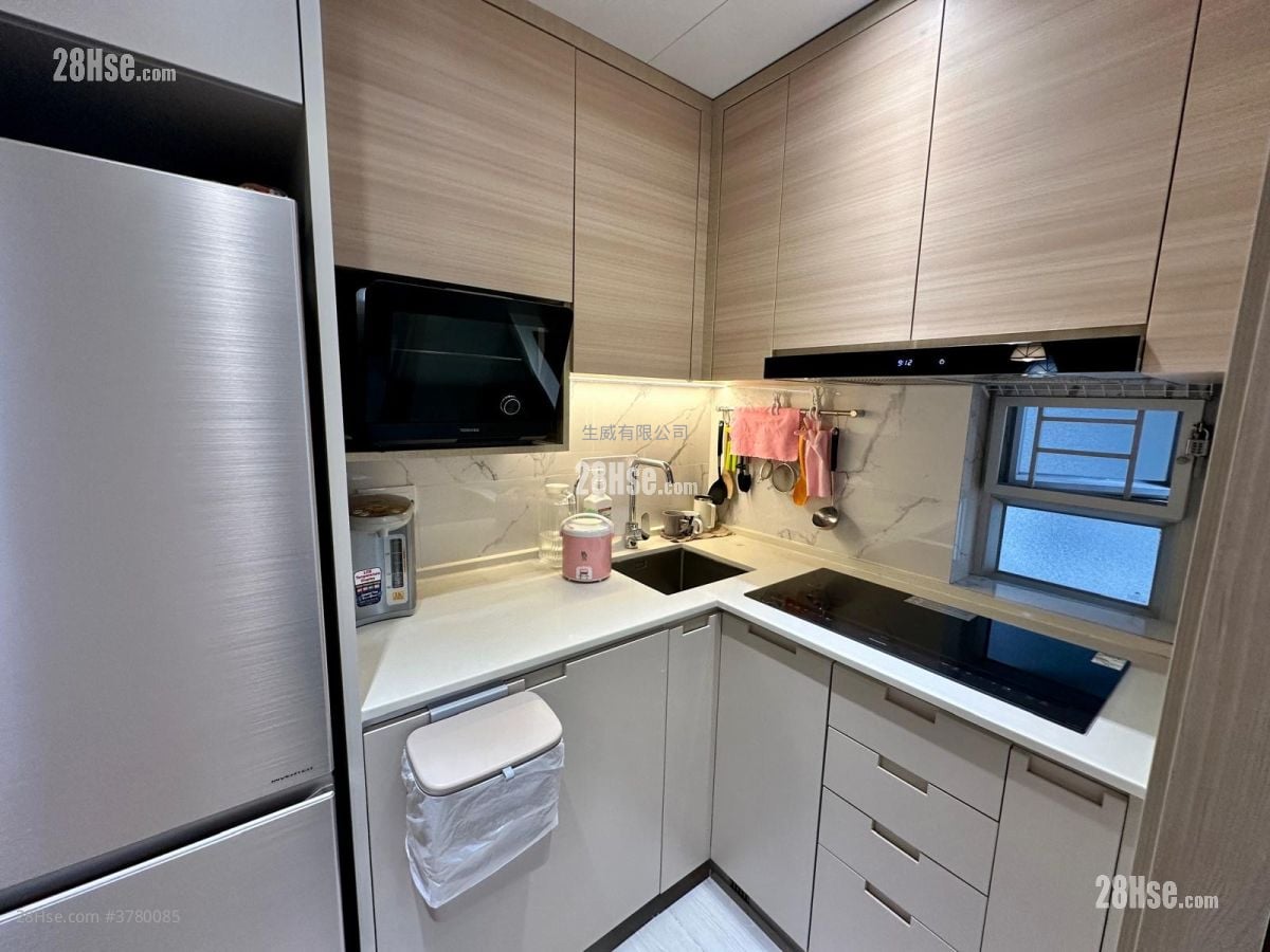 Yuk Wo Court Sell 1 Bedroom , 1 Bathroom 295 ft²