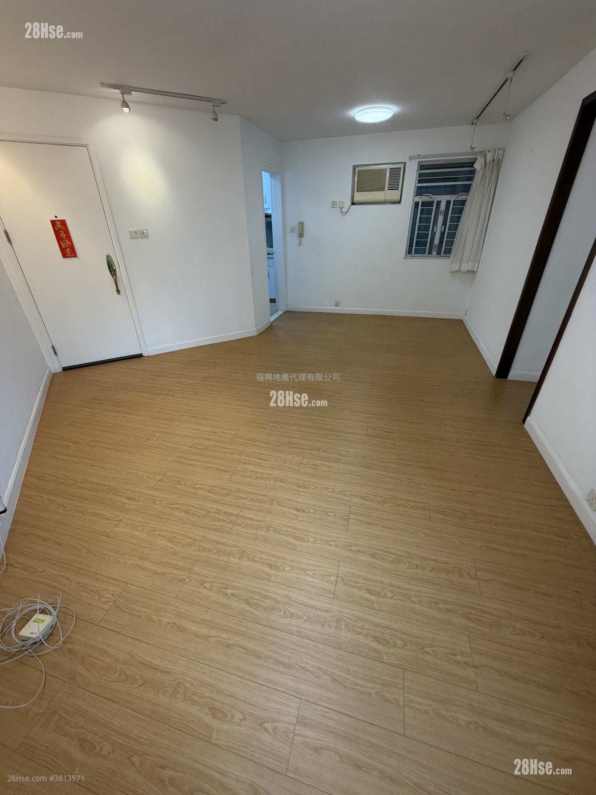 Whampoa Garden Sell 3 Bedrooms , 2 Bathrooms 732 ft²