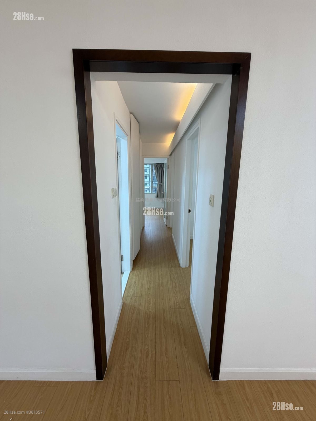 Whampoa Garden Sell 3 Bedrooms , 2 Bathrooms 732 ft²