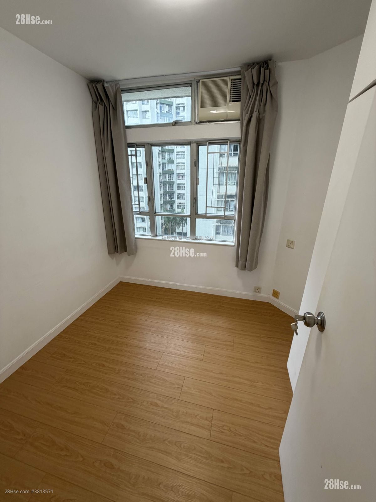 Whampoa Garden Sell 3 Bedrooms , 2 Bathrooms 732 ft²