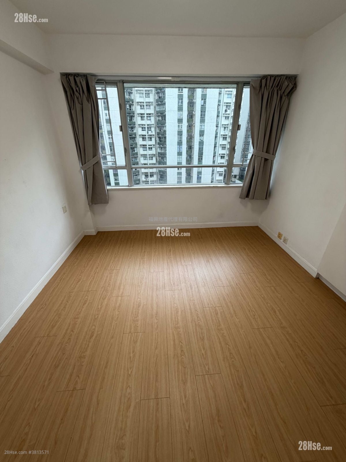 Whampoa Garden Sell 3 Bedrooms , 2 Bathrooms 732 ft²