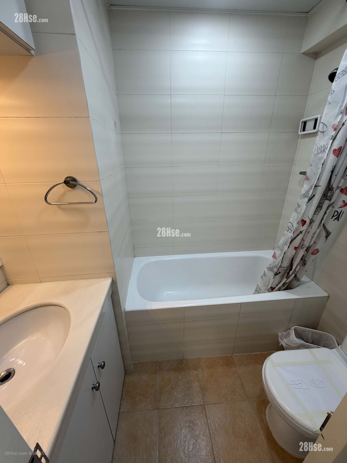 Whampoa Garden Sell 3 Bedrooms , 2 Bathrooms 732 ft²