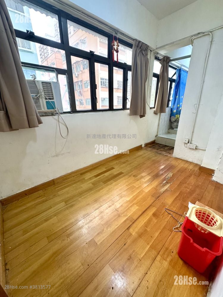 唐樓 租盤 開放式間隔 , 1 浴室 100 平方呎