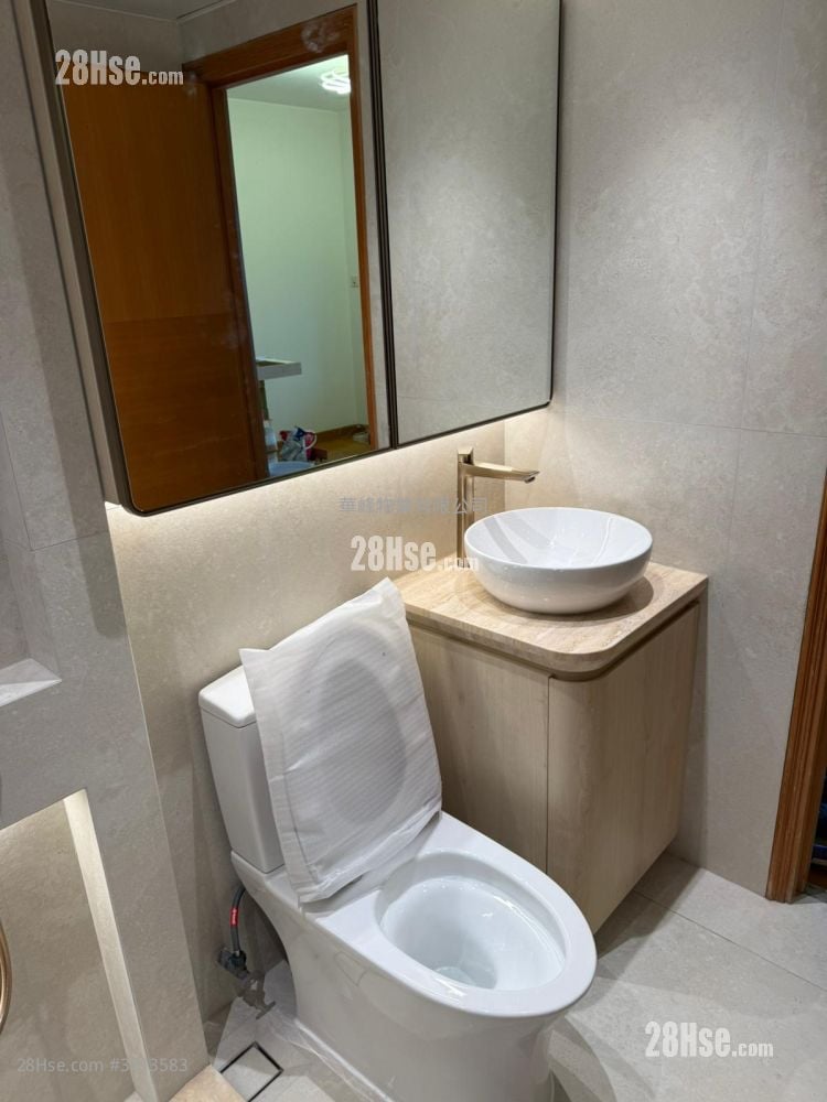 华景山庄 租盘 2 房 , 1 浴室 547 平方尺