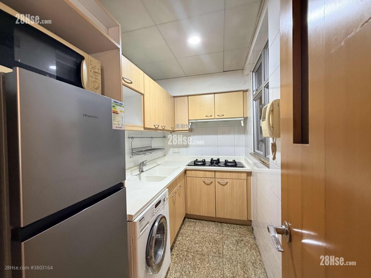 厨房: 漾日居 售盘 3 房 , 2 浴室 794 平方尺