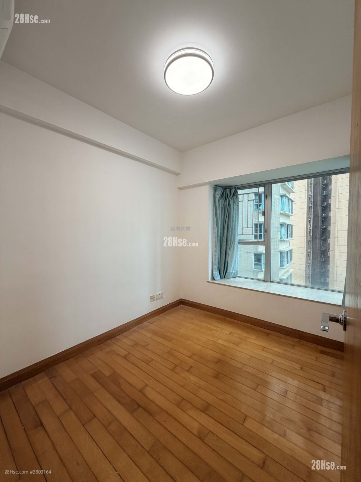 主人房: 漾日居 售盘 3 房 , 2 浴室 794 平方尺