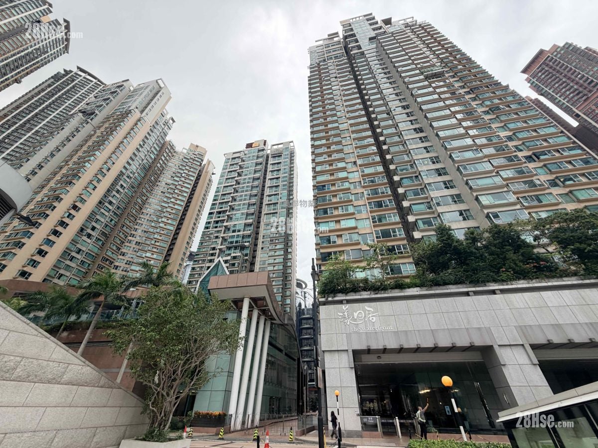 大厦入口: 漾日居 售盘 3 房 , 2 浴室 794 平方尺