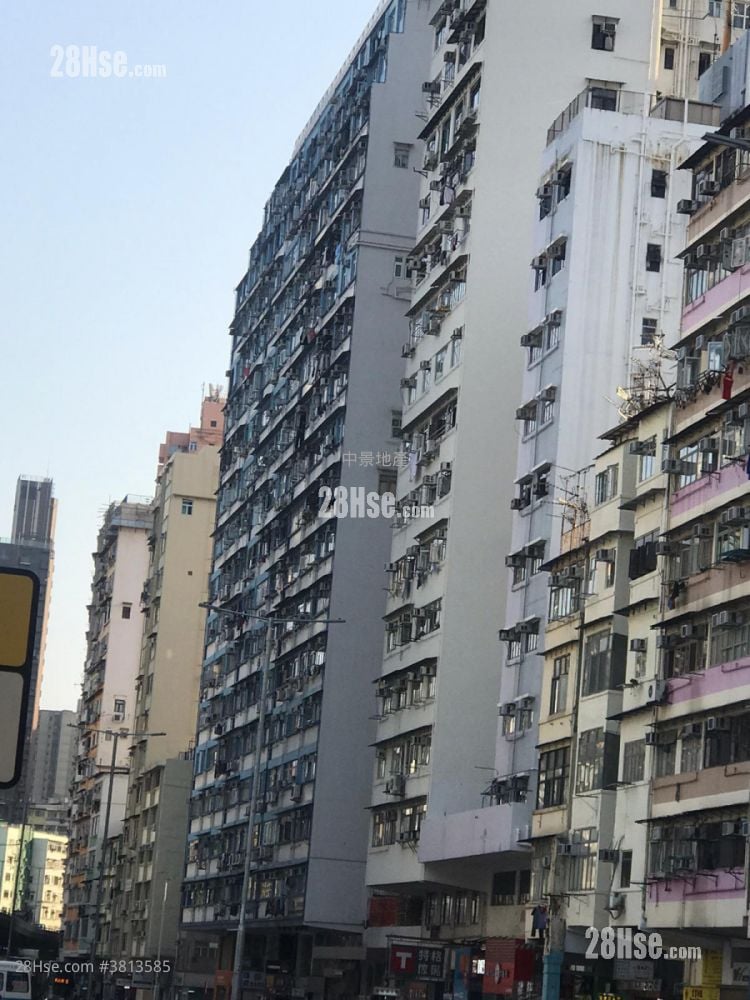 Lucky Building Sell 4 Bedrooms , 1 Bathroom 760 ft²