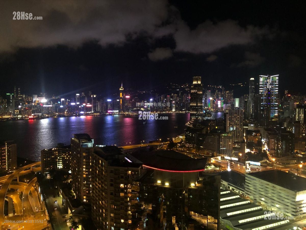 Royal Peninsula Sell 4 Bedrooms , 2 Bathrooms 1,043 ft²