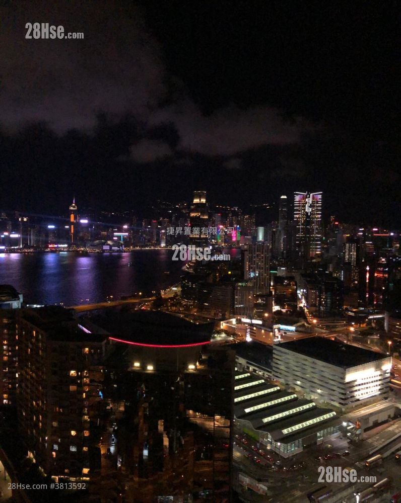 Royal Peninsula Sell 4 Bedrooms , 2 Bathrooms 1,043 ft²