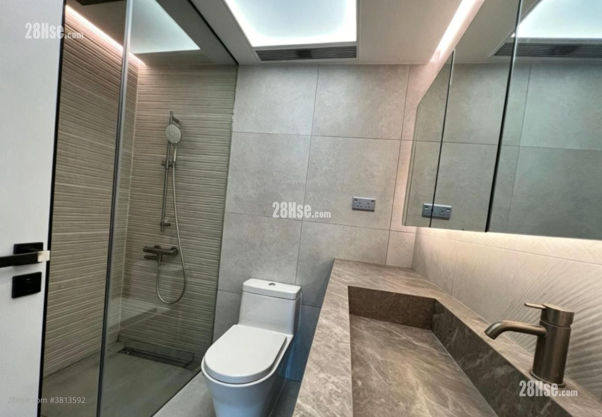 Royal Peninsula Sell 4 Bedrooms , 2 Bathrooms 1,043 ft²