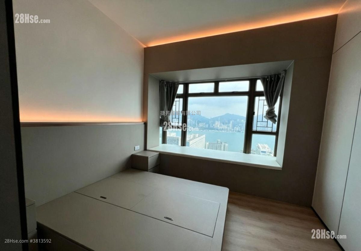 Royal Peninsula Sell 4 Bedrooms , 2 Bathrooms 1,043 ft²