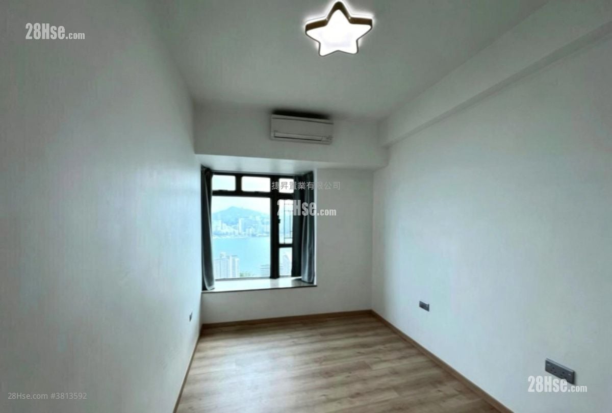 Royal Peninsula Sell 4 Bedrooms , 2 Bathrooms 1,043 ft²