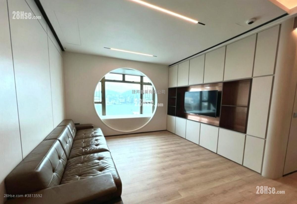 Royal Peninsula Sell 4 Bedrooms , 2 Bathrooms 1,043 ft²