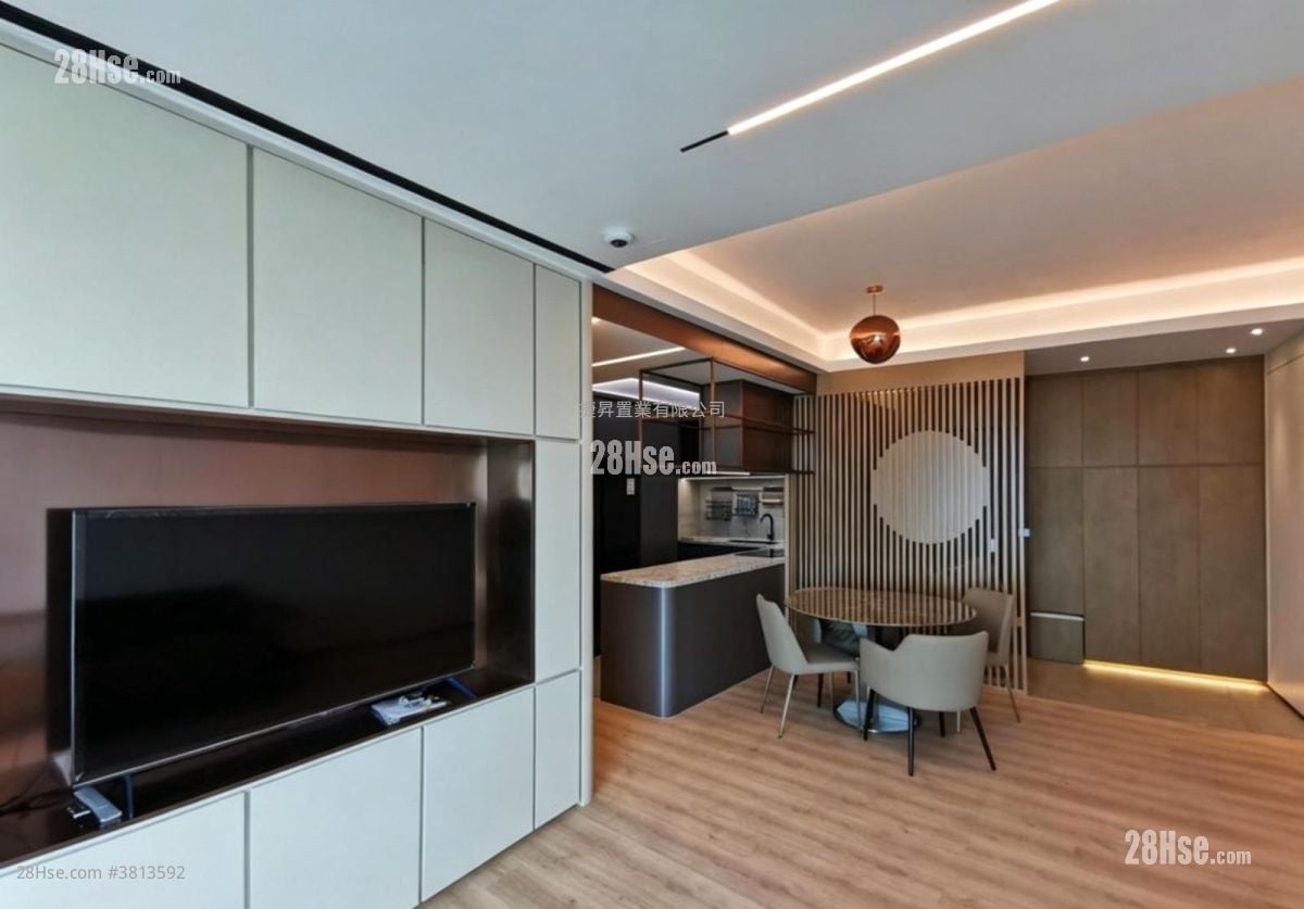 Royal Peninsula Sell 4 Bedrooms , 2 Bathrooms 1,043 ft²