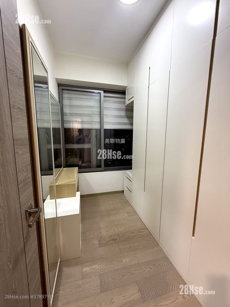 Aurora Rental 4 Bedrooms , 2 Bathrooms 644 ft²