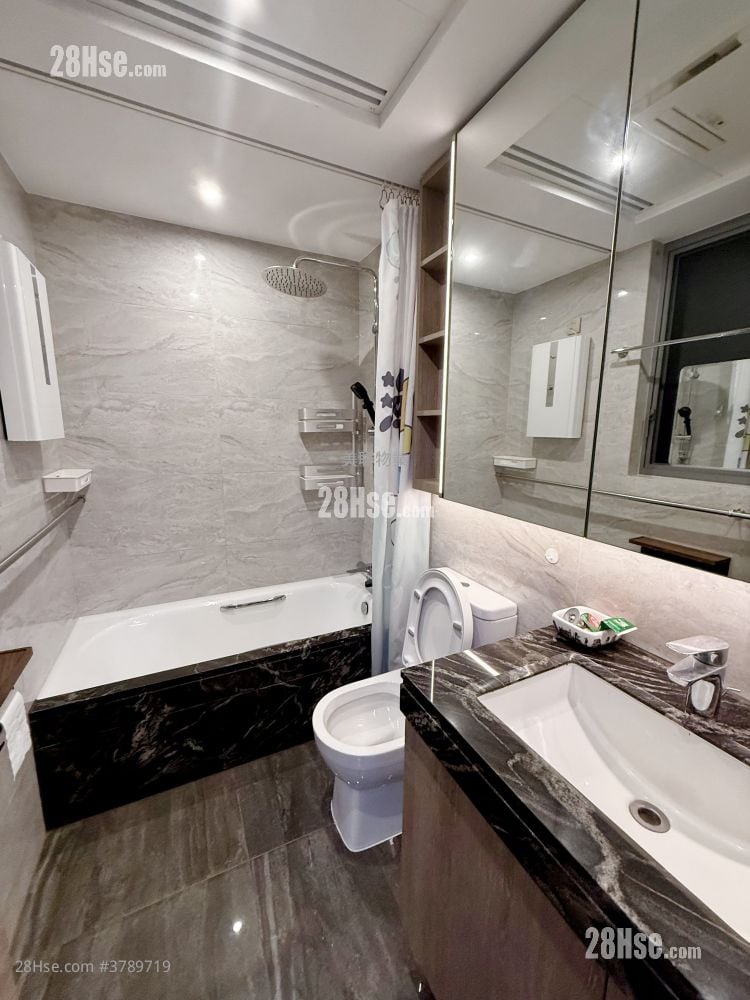 Aurora Rental 4 Bedrooms , 2 Bathrooms 644 ft²