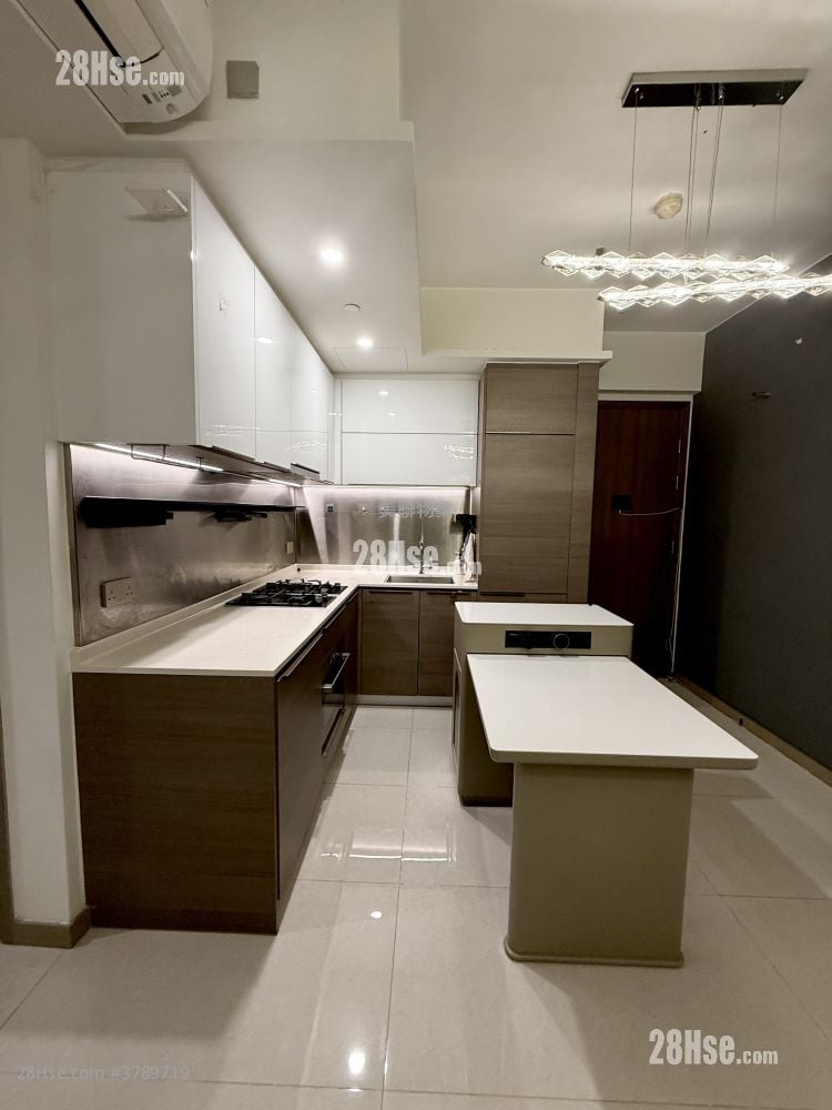 Aurora Rental 4 Bedrooms , 2 Bathrooms 644 ft²