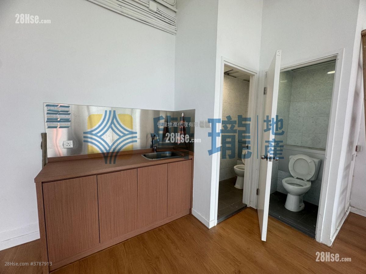 Ew International Tower Rental