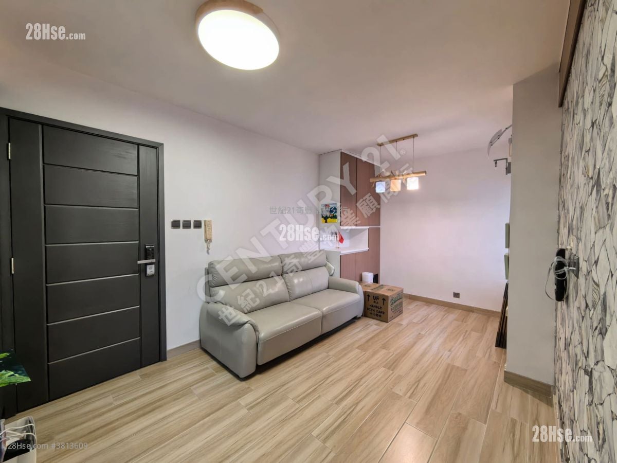 海柏花园 售盘 2 房 , 1 浴室 424 平方尺