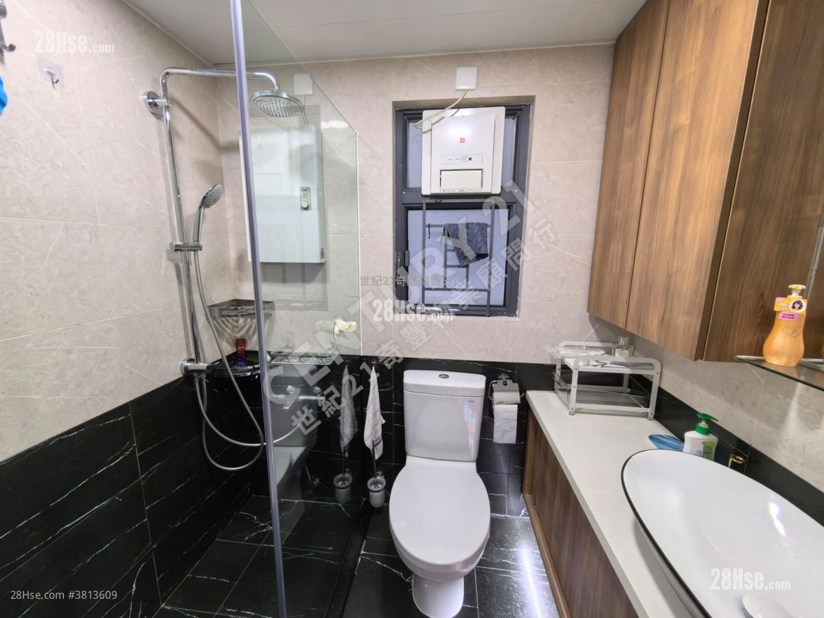 海柏花园 售盘 2 房 , 1 浴室 424 平方尺