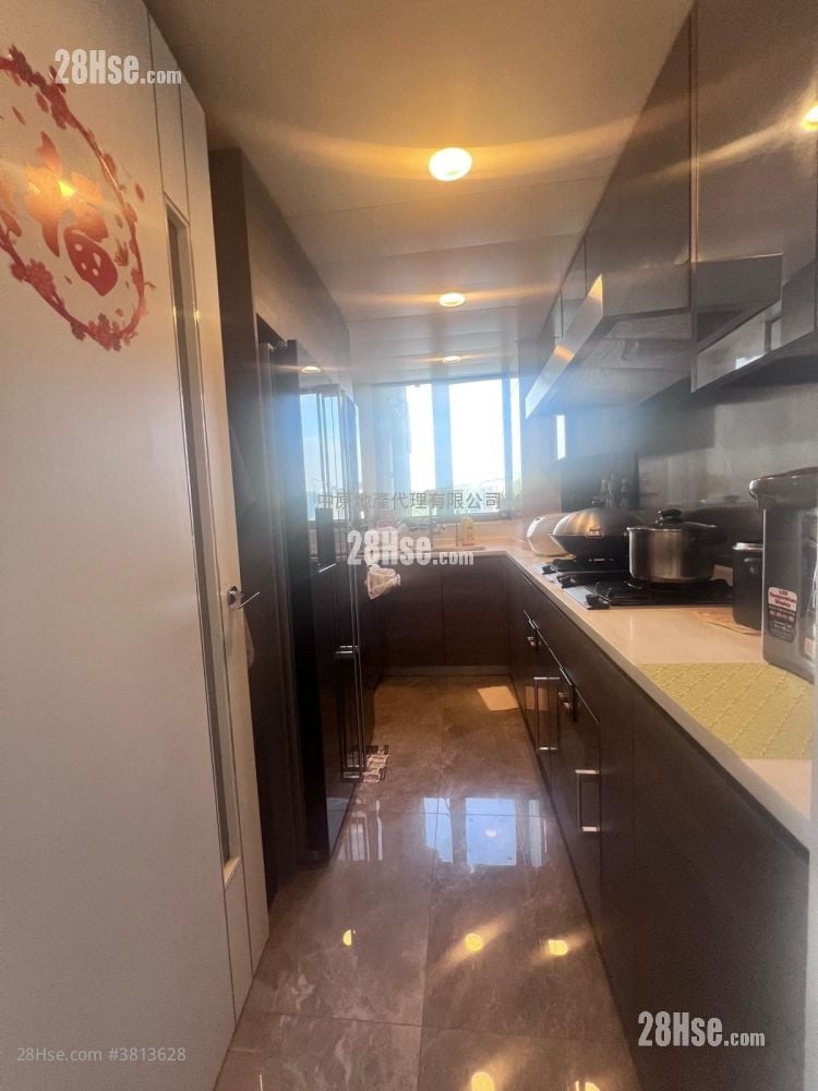 Sea To Sky Sell 4 Bedrooms , 3 Bathrooms 1,077 ft²