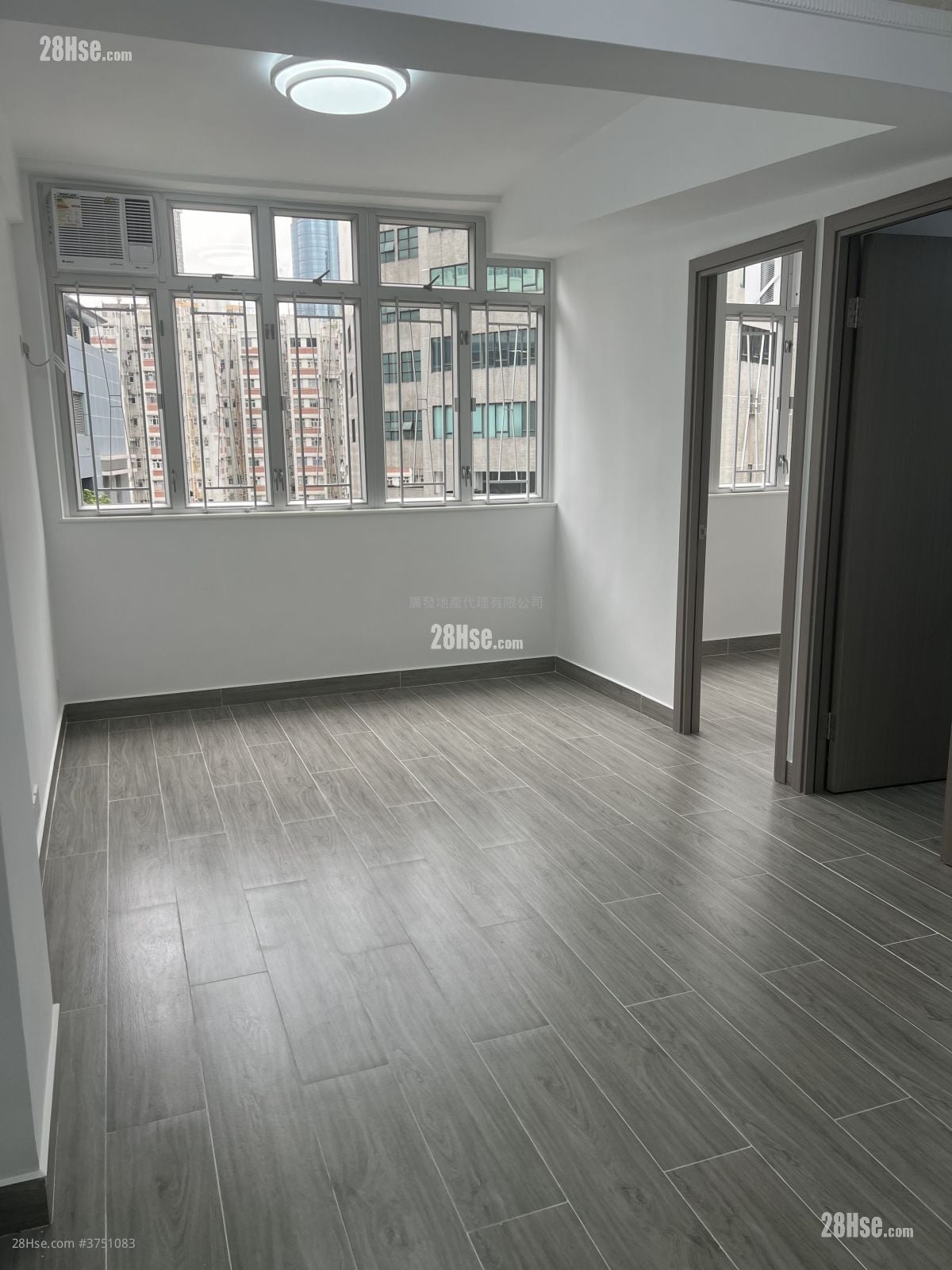 Peony House Sell 3 Bedrooms , 1 Bathroom 395 ft²