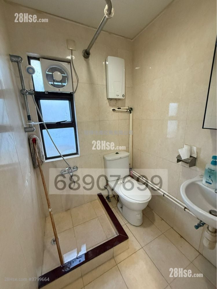 荣富大厦 租盘 2 房 , 1 浴室 398 平方尺