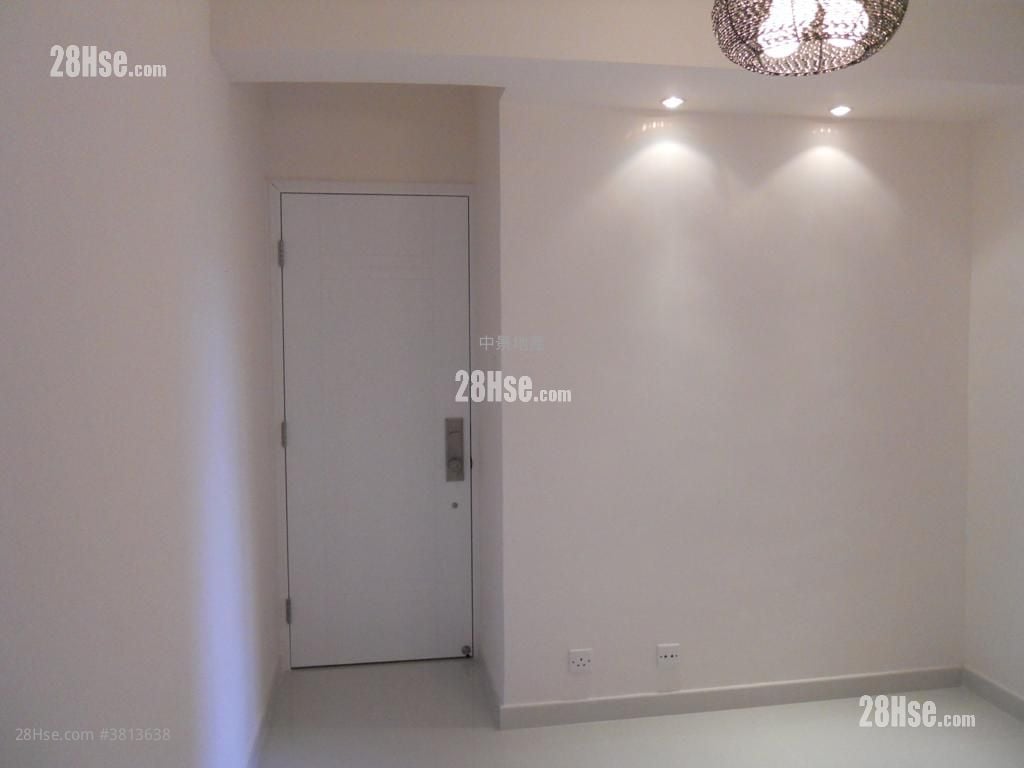 Sun Shing Centre Sell 2 Bedrooms , 1 Bathroom 290 ft²