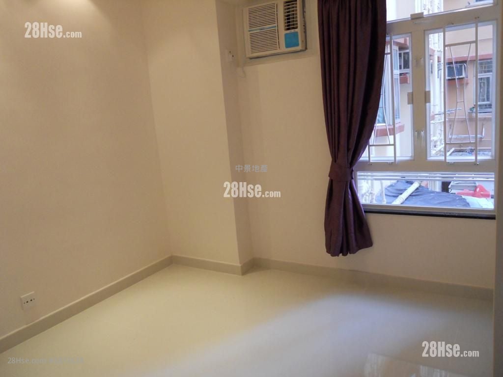 Sun Shing Centre Sell 2 Bedrooms , 1 Bathroom 290 ft²