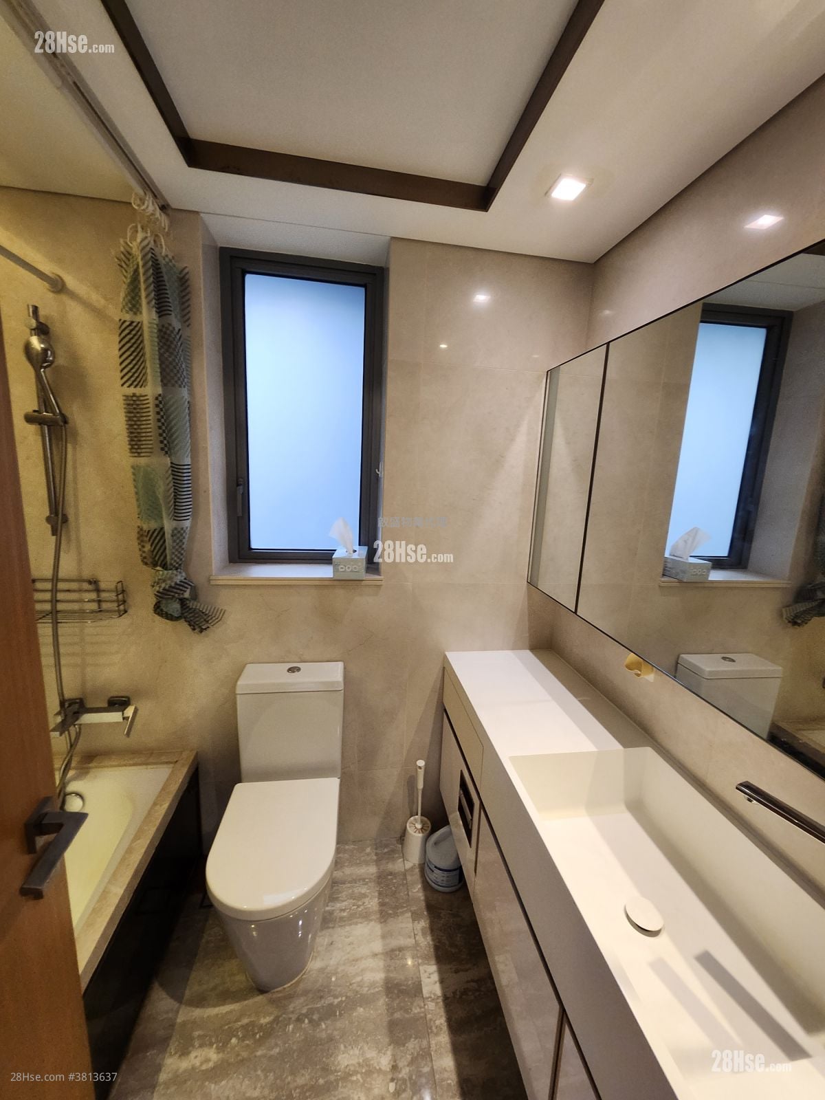 One Kai Tak(Ii) Sell 3 Bedrooms , 2 Bathrooms 799 ft²