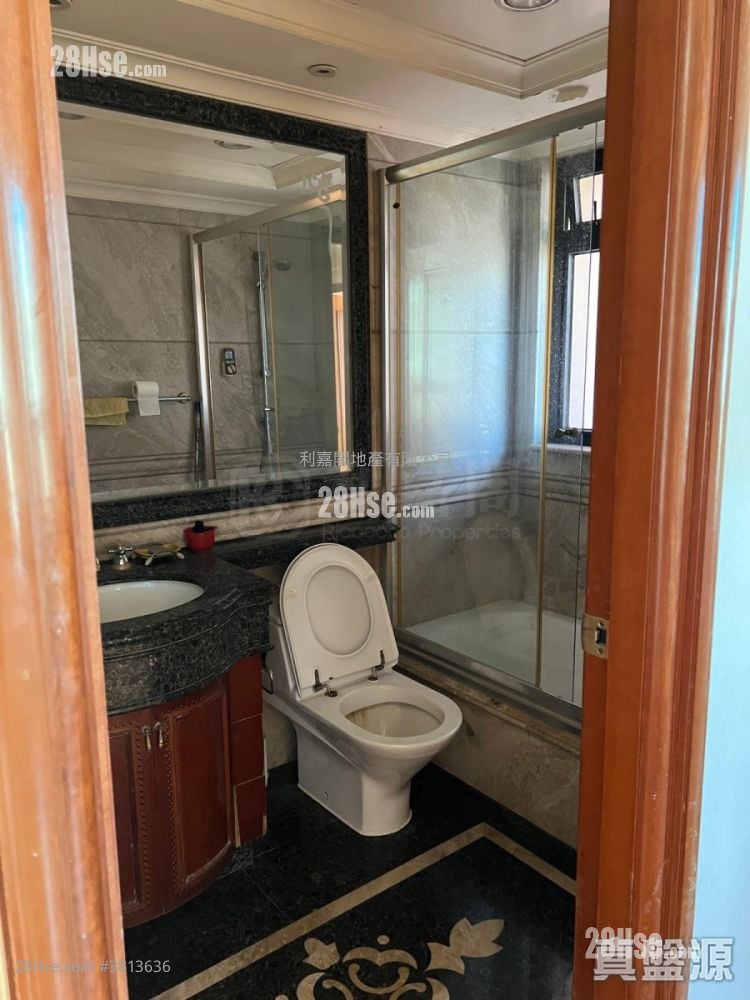 No.1 Ho Man Tin Hill Sell 4 Bedrooms , 3 Bathrooms 1,481 ft²