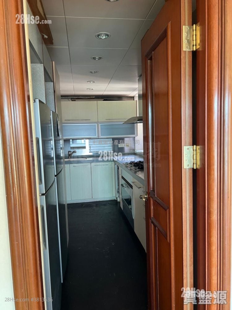 No.1 Ho Man Tin Hill Sell 4 Bedrooms , 3 Bathrooms 1,481 ft²