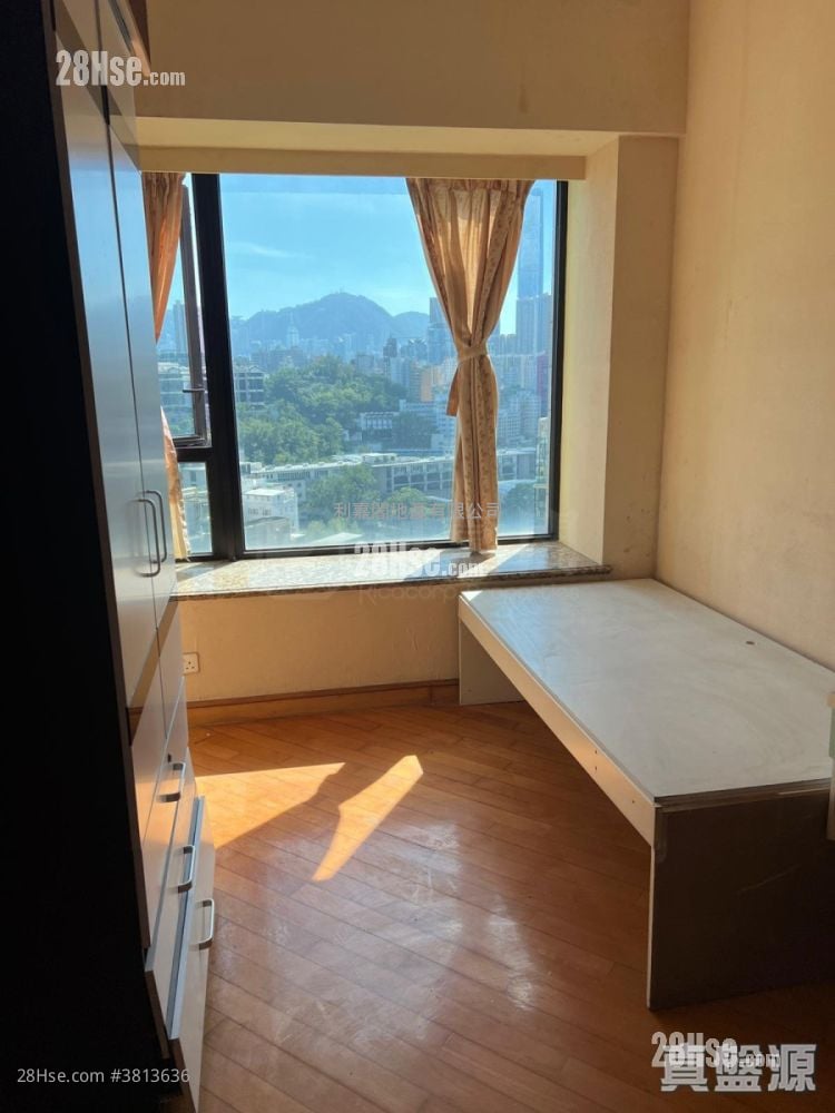 No.1 Ho Man Tin Hill Sell 4 Bedrooms , 3 Bathrooms 1,481 ft²