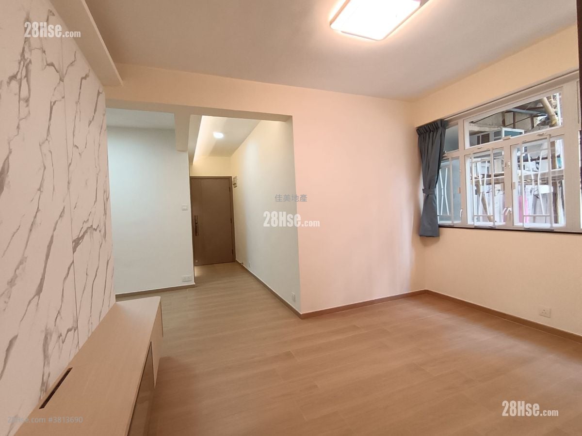 On Wo Gardens Sell 3 Bedrooms , 1 Bathroom 545 ft²