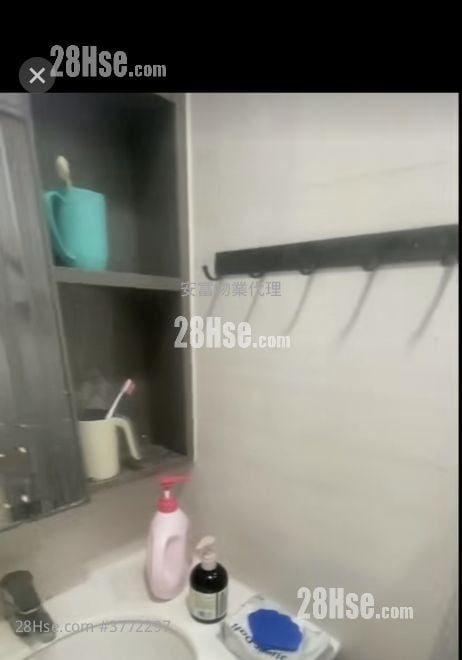 Tai Po Building Sell 2 Bedrooms , 1 Bathroom 313 ft²