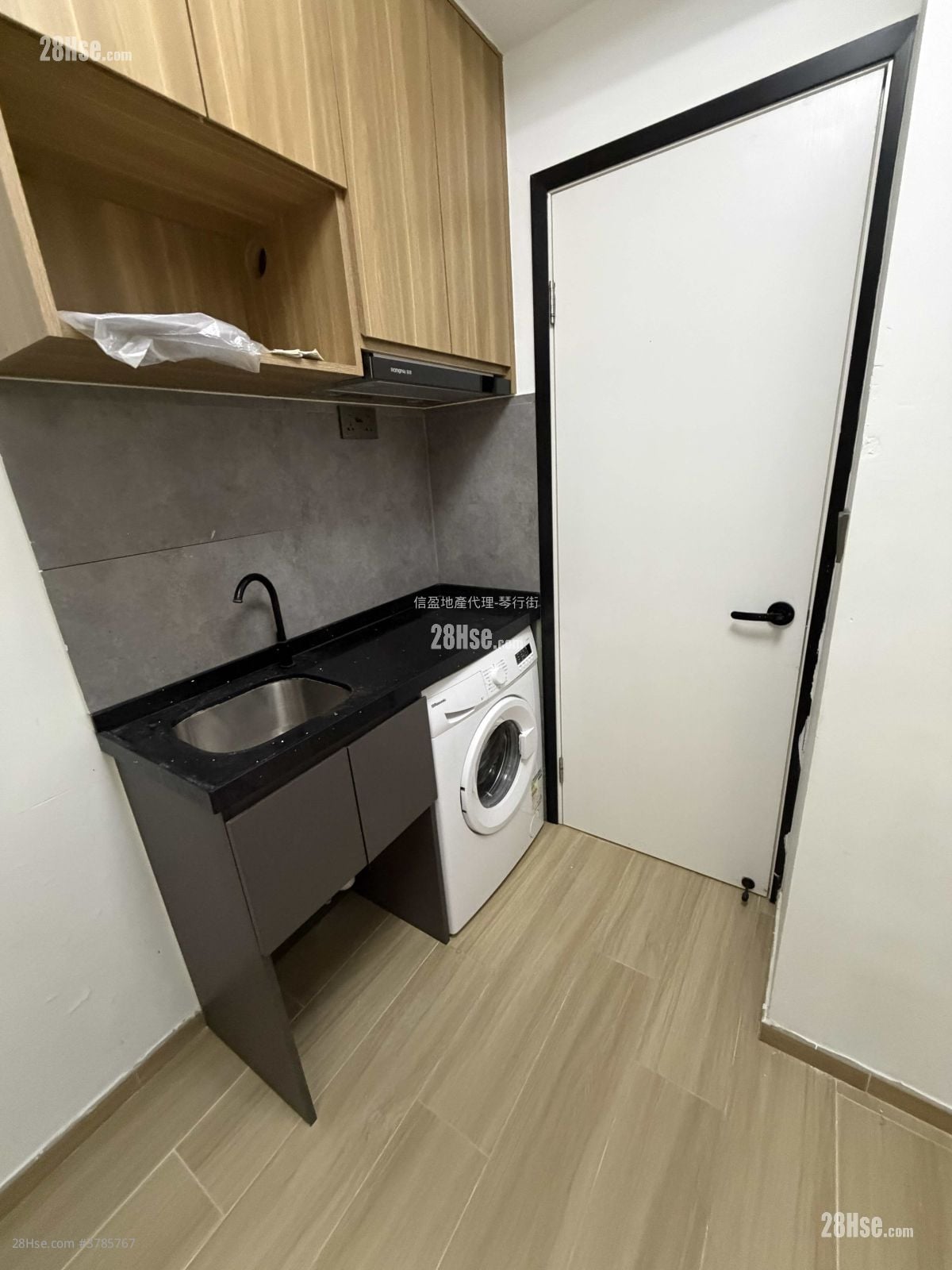 兆景大厦 租盘 1 房 , 1 浴室 140 平方尺