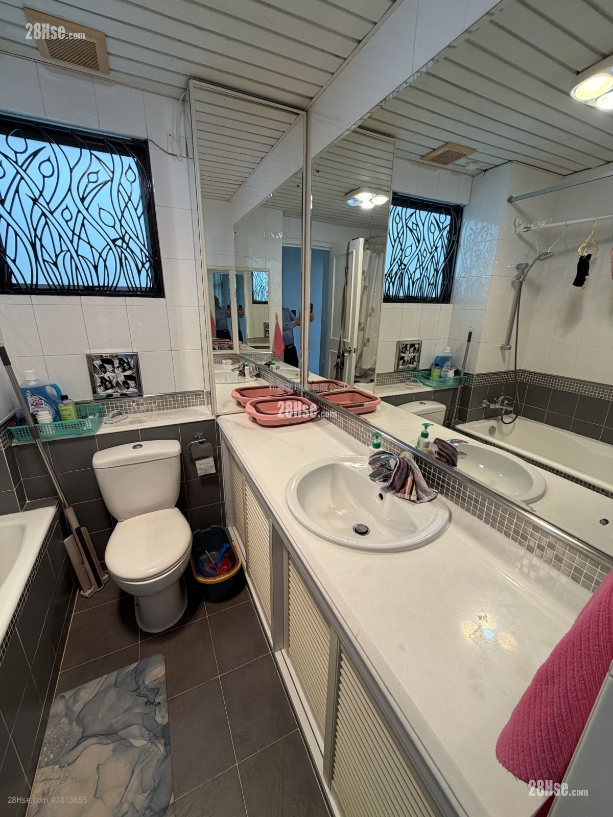 Greenwood Terrace Sell 3 Bedrooms , 3 Bathrooms 1,692 ft²