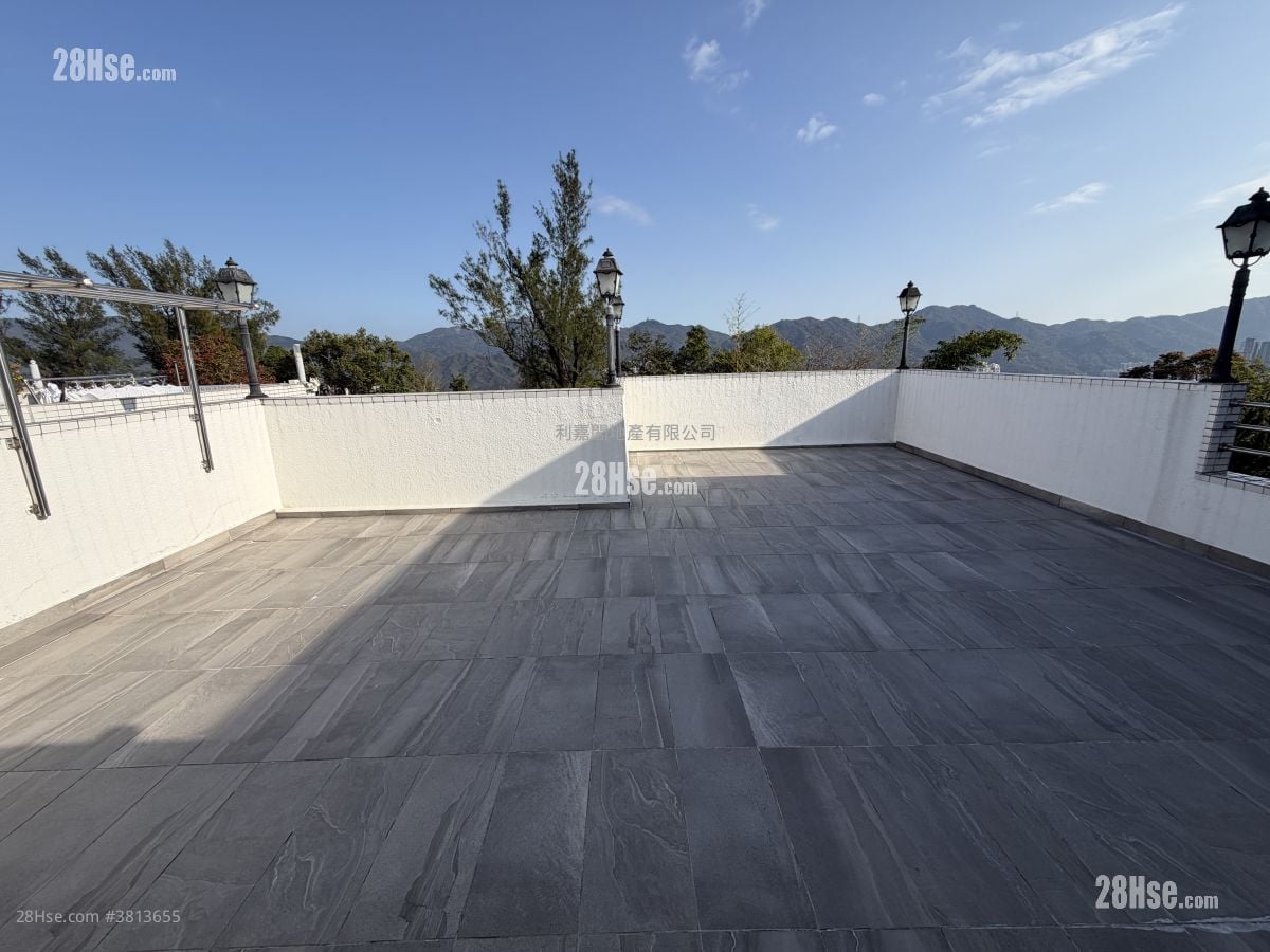 Greenwood Terrace Sell 3 Bedrooms , 3 Bathrooms 1,692 ft²